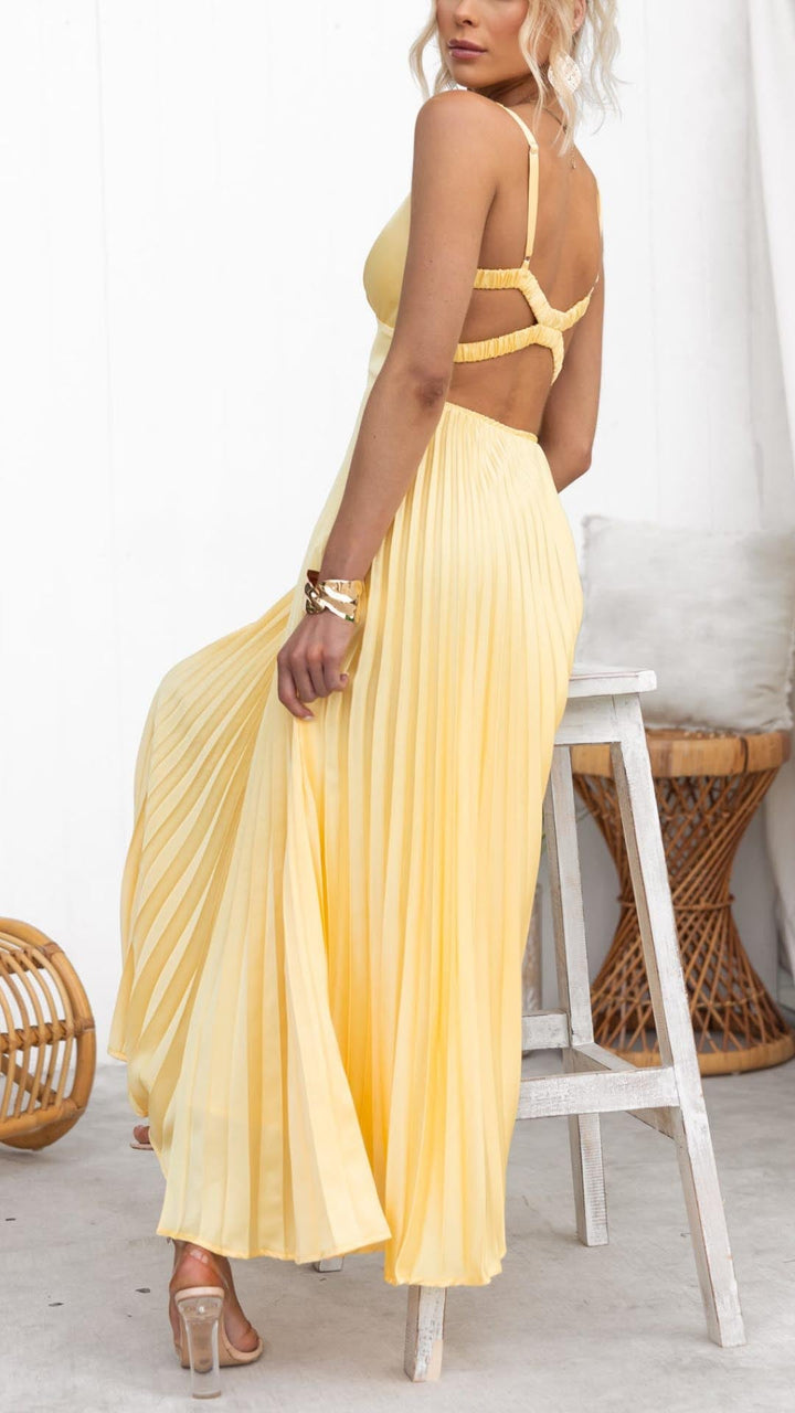 Nayeli - Elegant Pleated V-Neck Maxi Dress